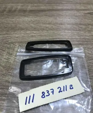 Volkswagen Beetle 1302 Front door exterior handle/bracket 111837211B