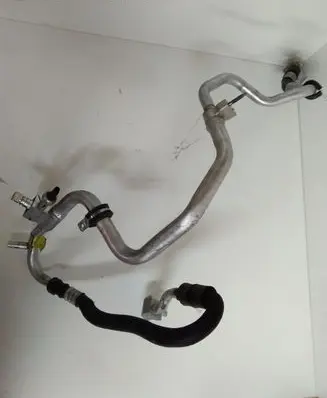 Maserati Ghibli Air conditioning (A/C) pipe/hose 6700030074 670004945