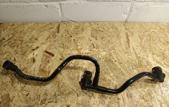 Mercedes-Benz CLS C218 X218 Vacuum line/pipe/hose A2124300529