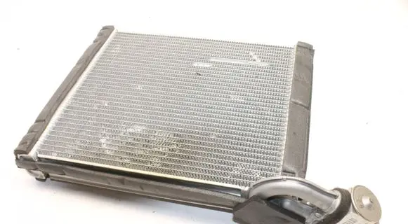 Toyota RAV 4 (XA40) Air conditioning (A/C) radiator (interior) 
