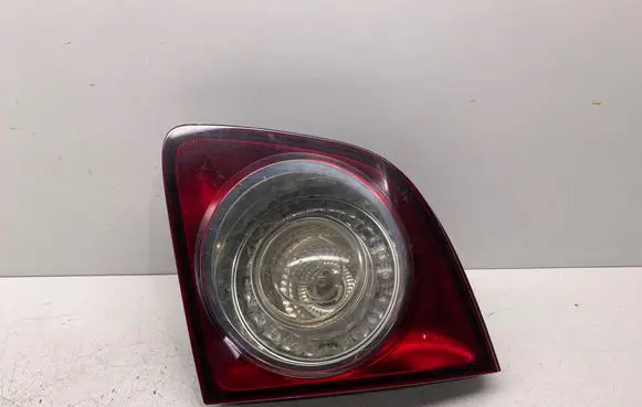 Volkswagen Golf Plus Rear/tail lights 5M0945094H 964962024536
