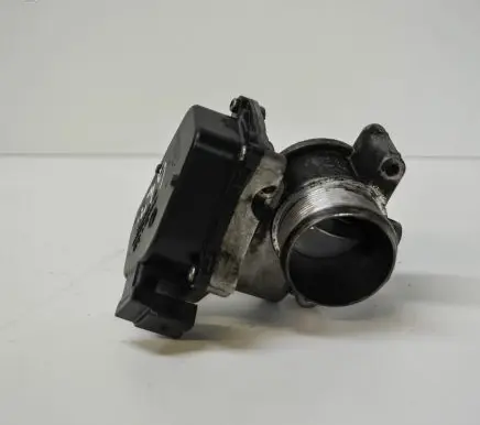 Volkswagen Jetta VI Throttle valve 03L128063Q