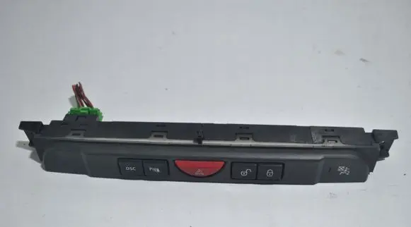 Land Rover Discovery 3 - LR3 Hazard light switch YUL500400WUX