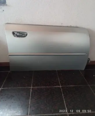 Subaru Legacy Front door