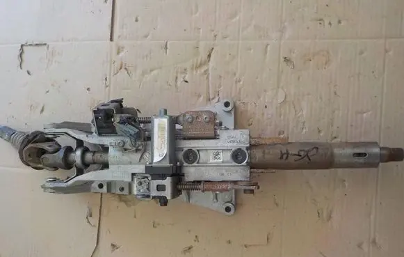 Jeep Grand Cherokee Steering wheel axle 8778886