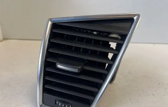 Audi Q5 SQ5 Dashboard side air vent grill/cover trim 8R2820901B