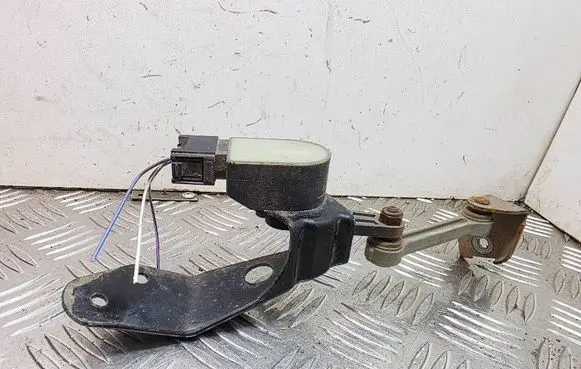 Audi A8 S8 D3 4E Rear air suspension level height sensor 4E0616572E
