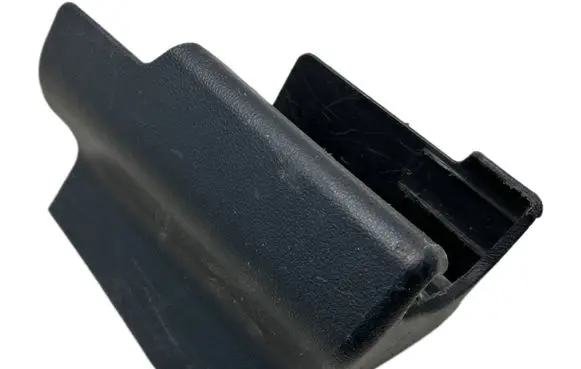 Toyota Auris E180 Front driver seat rail trim OYT25634 72158-02190