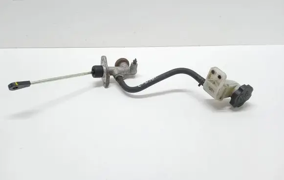 Chevrolet Captiva Clutch master cylinder C05100805