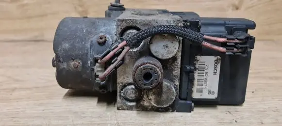 Ford Mondeo MK II ABS Pump 0265216579 255862050175