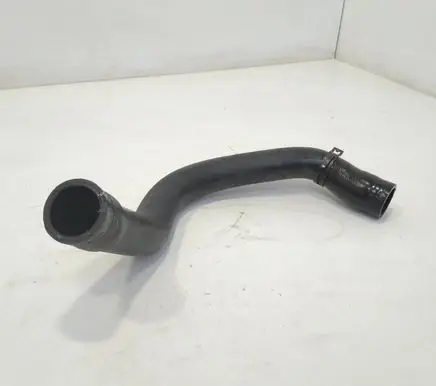 Volkswagen PASSAT B6 Engine coolant pipe/hose