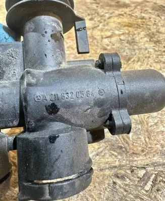 Mercedes-Benz CLS C219 Electric auxiliary coolant/water pump A2118320584