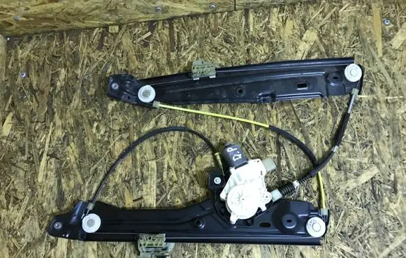 BMW 7 E65 E66 Front window lifting mechanism without motor