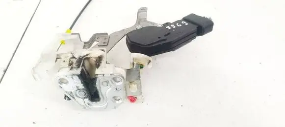 Toyota Aygo AB10 Front door lock