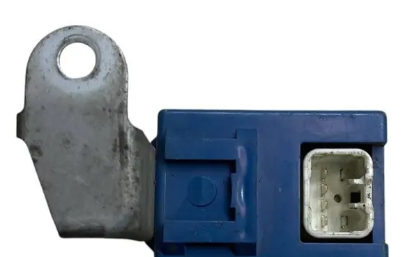 Toyota Land Cruiser (J100) Window wiper relay 8594060110 0521003060