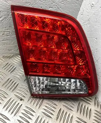 KIA Sorento Tailgate rear/tail lights 924052R12 A045048