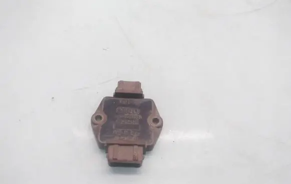 Audi 80 90 S2 B4 Ignition amplifier control unit 
