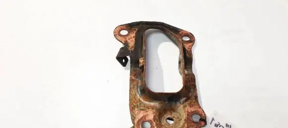Volkswagen PASSAT B6 Bracket in trunk/boot 3c0505129b