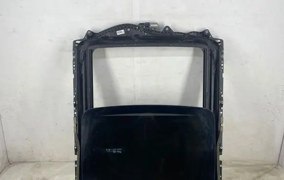 BMW X6 F16 Sunroof set 8061395