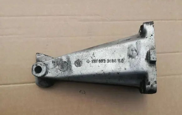 Mercedes-Benz E W124 Engine mounting bracket 6012232404