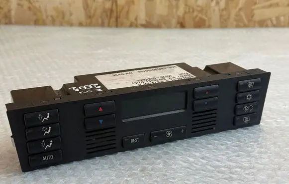 BMW 5 E39 Climate control unit 8374951 64118374951 641183749510