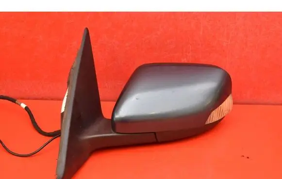 Volvo V50 Front door electric wing mirror 015850