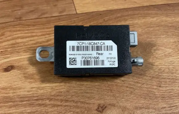Ford Mondeo MK IV Aerial antenna amplifier 7CP118C847CA P30761696
