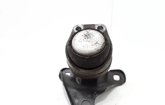 Ford Mondeo Mk III Engine mount bracket 1S716F012