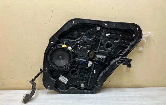 KIA Ceed Rear window lifting mechanism without motor 9125300100