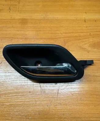 BMW 5 E39 Front door interior handle 8226050