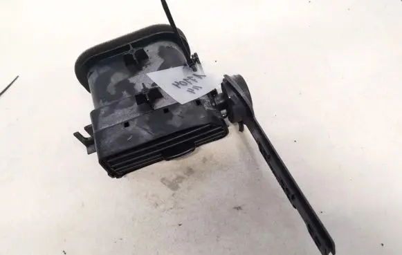 Mercedes-Benz A W168 Dash center air vent grill 1688300154