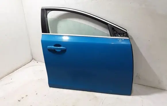 Volvo V40 Front door 31278465