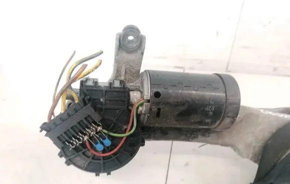 Mercedes-Benz E W210 Wiper motor