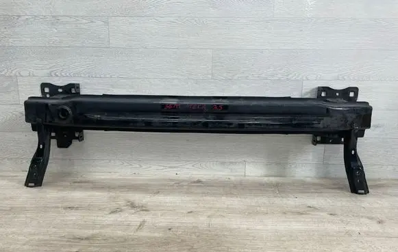 Seat Ateca Front bumper cross member 575807581 575807582