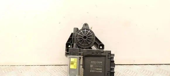 Volvo XC40 Front door window regulator motor 31674758