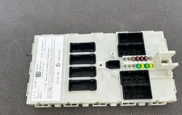 BMW 1 F20 F21 Central body control module 8733499 5DEB11F00 116RI001052