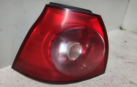 Volkswagen Golf V Rear/tail lights