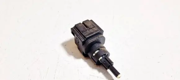 Volkswagen Sharan Brake pedal sensor switch 6q0945511