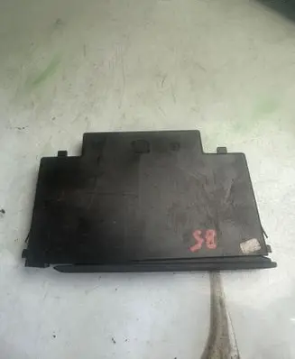 Volkswagen PASSAT B5 Cup holder 3B1858569
