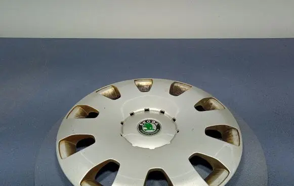 Skoda Octavia Mk2 (1Z) R17 wheel hub/cap/trim 1U0601147G