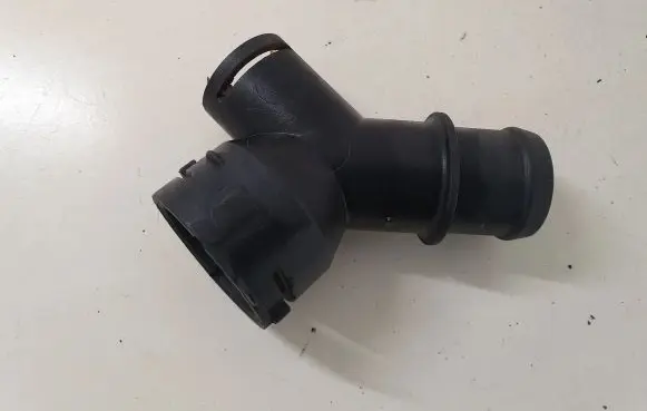 Volkswagen PASSAT B6 Engine coolant pipe/hose 1K0122291AE