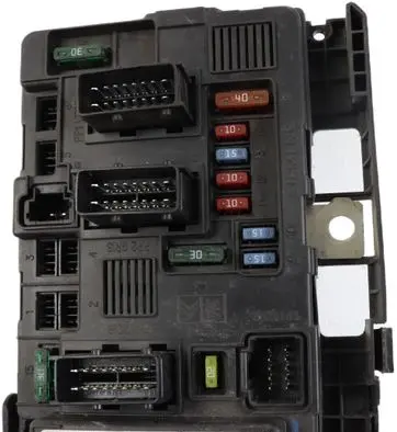 Citroen C3 Fuse module T118470004J 9643498780