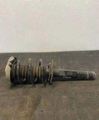 BMW X1 F48 F49 Front shock absorber/damper 6861671