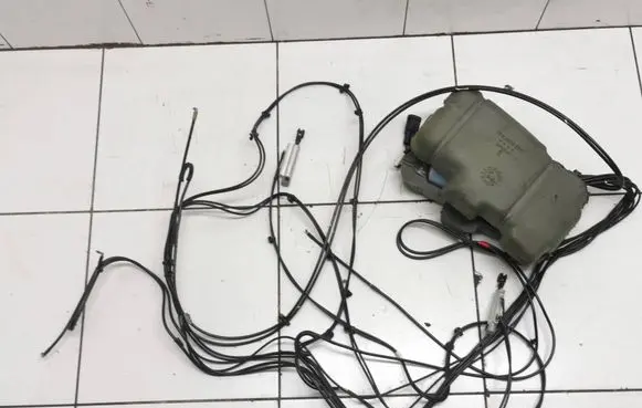 Renault Megane III Convertible roof hydraulic pump E95409011 Re1a11200162 Dai1113782