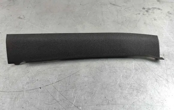 Foot area side trim