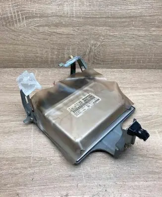 Toyota Yaris Engine control unit/module ECU 8966152200 0281010563