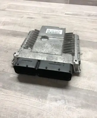 Audi A4 S4 B7 8E 8H Engine control unit/module 03G906018AQ 04371458 00200000