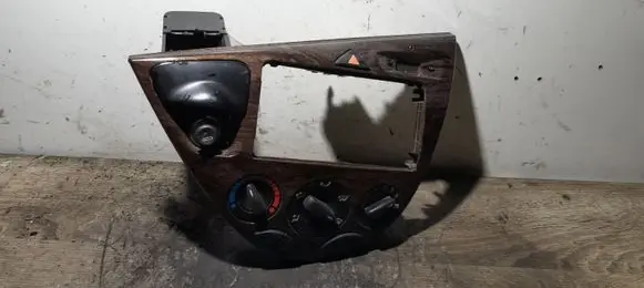 Ford Focus Climate control unit