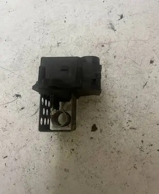 Citroen C4 I Picasso Coolant fan relay 9658508980