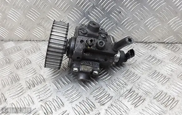 Opel Zafira B Fuel injection high pressure pump 0445010097